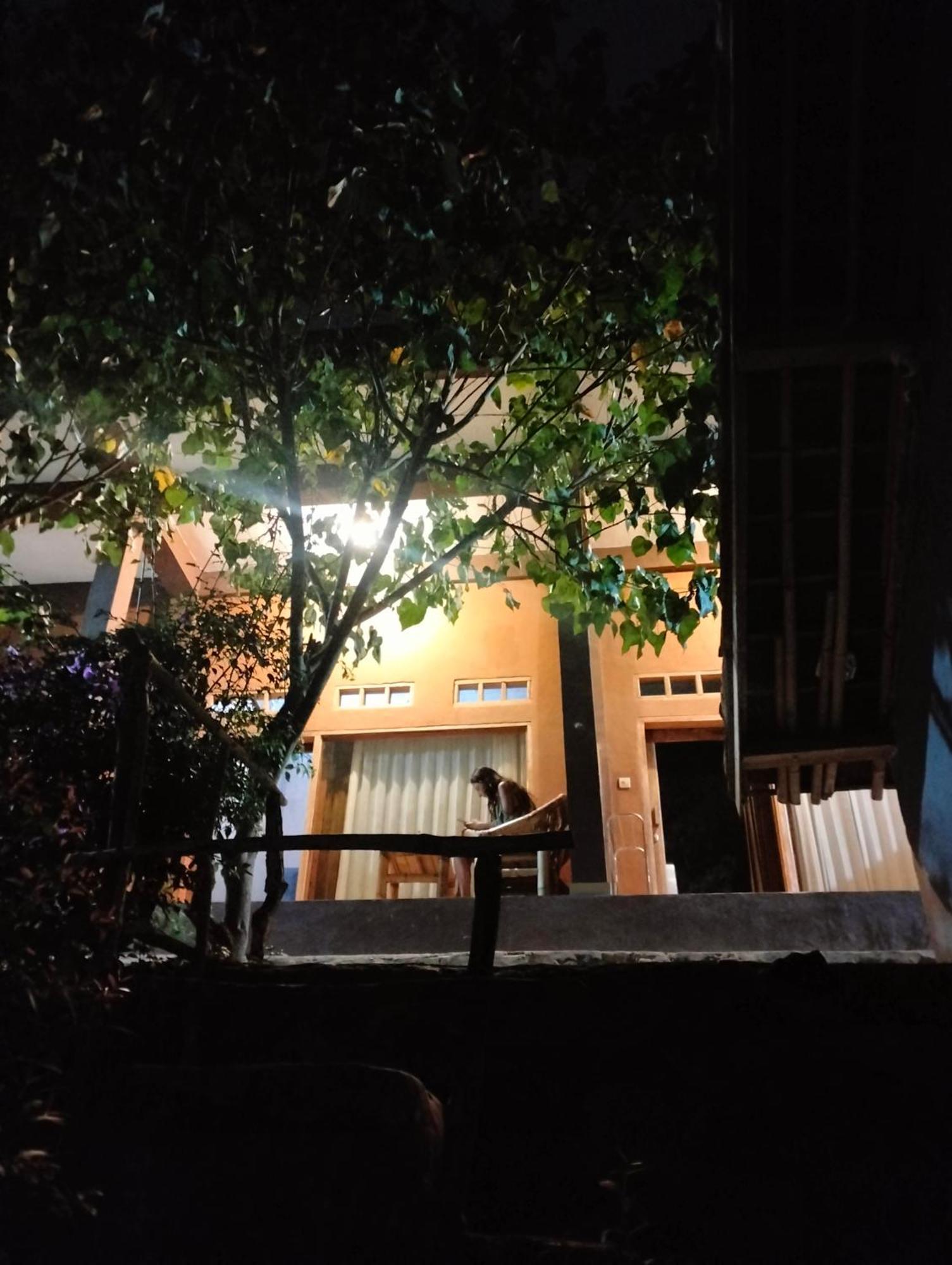 Fullmoon Homestay Kuta  Bagian luar foto