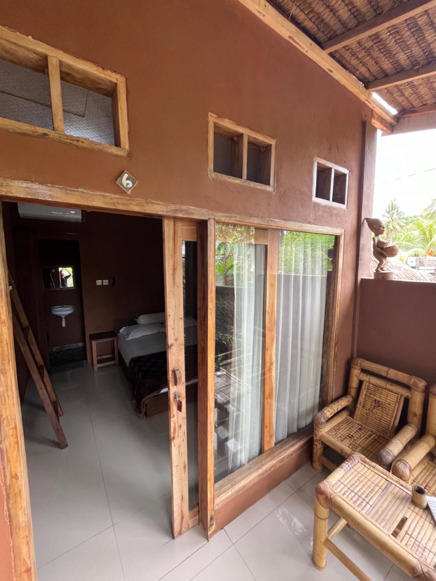 Fullmoon Homestay Kuta  Bagian luar foto