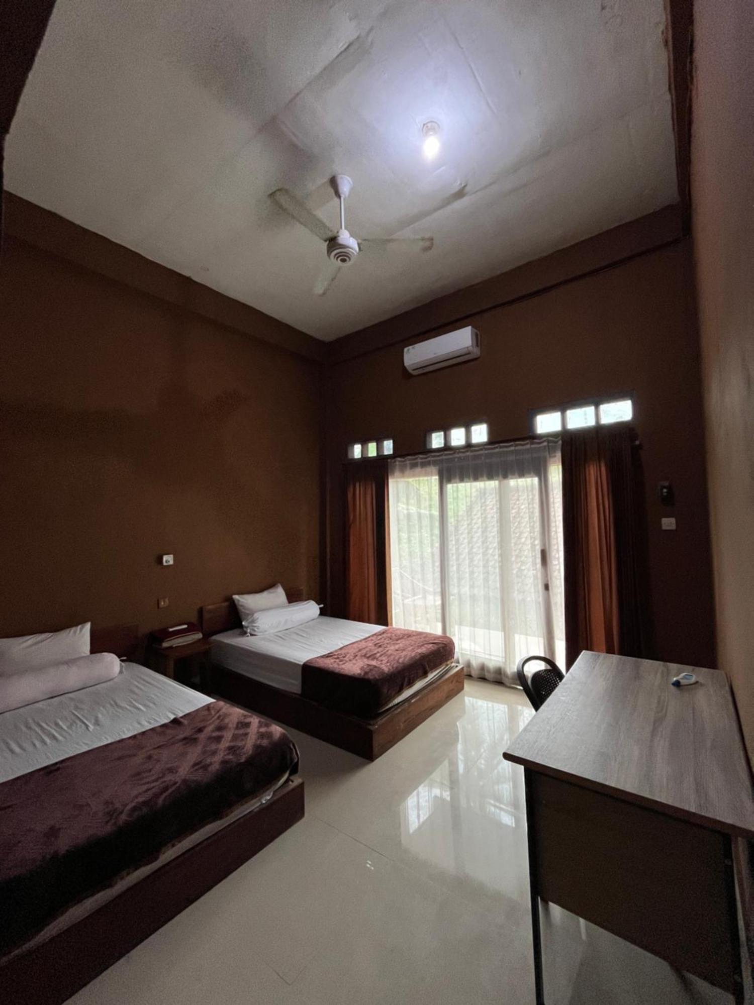 Fullmoon Homestay Kuta  Bagian luar foto